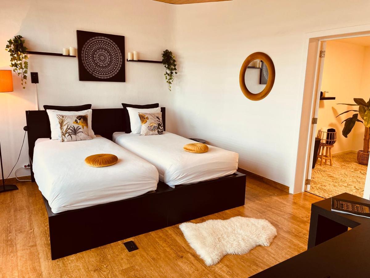 La Villa Chambre Deluxe Twin バストーニュ エクステリア 写真